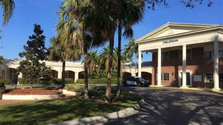 	Old Coral Springs City Hall to be demolished	