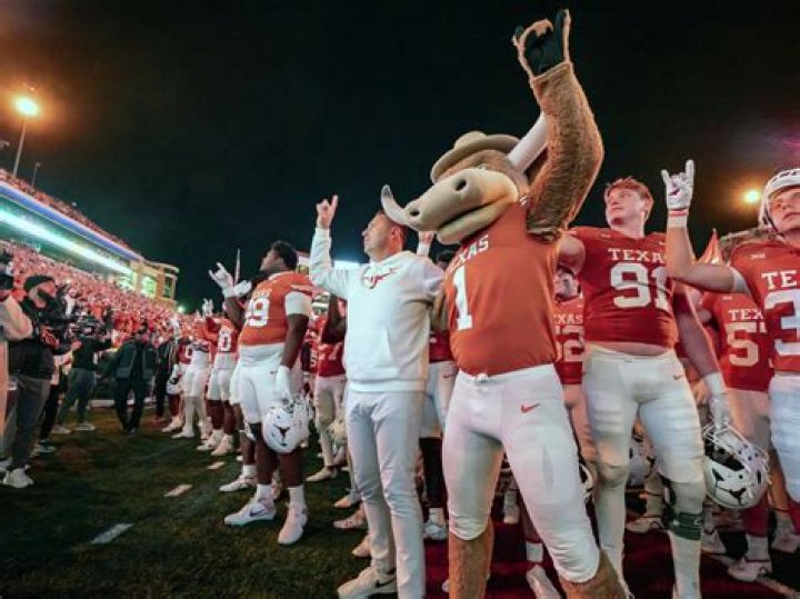	ORANGE BOWL ORGANIZERS CANCEL 65-YEAR-OLD PARADE	