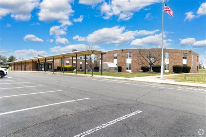Pearl S Buck Elementary School - Levittown