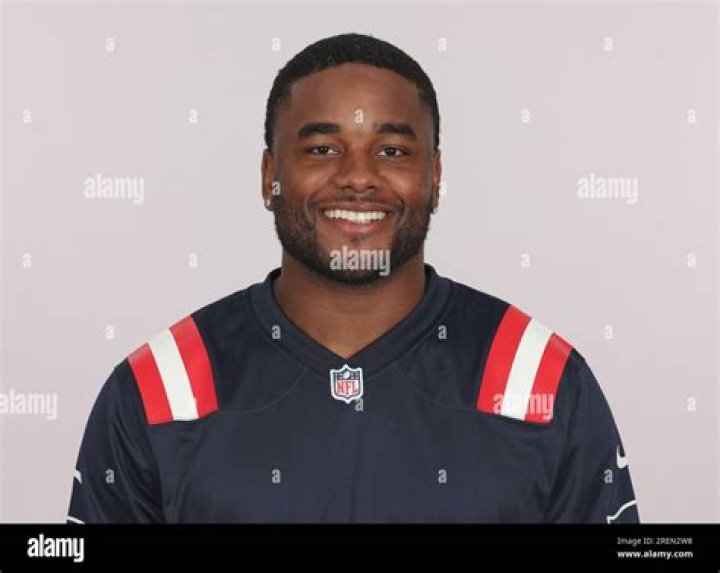 Pierre Strong Jr. (American football) Bio, Age, Height, Weight, Girlfriend, Net Worth, Stats