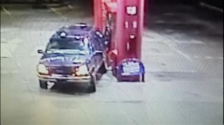 Police identify suspect, vehicle that crashed into Sheetz gas pumps in Somerset