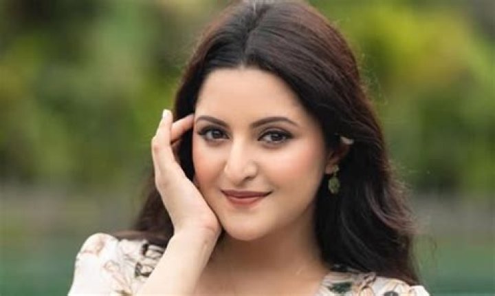 Pori Moni Biography