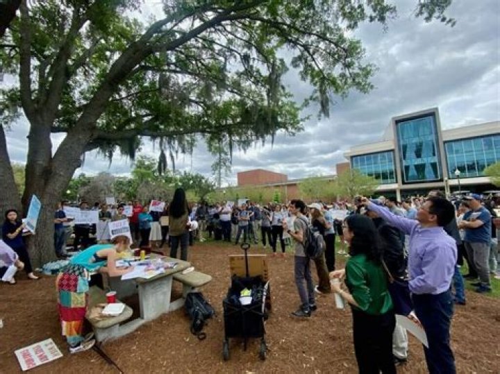 Professors, students say ‘no’ to Florida as new law targets Chinese