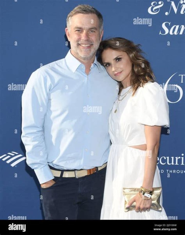 Rachael Leigh Cook’s Ex Husband Daniel Dating New Girlfriend