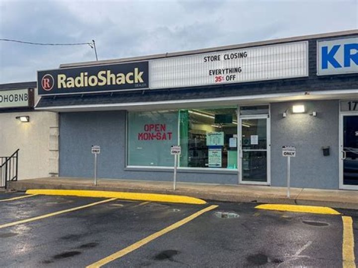	RadioShack may close 40 South Florida stores	