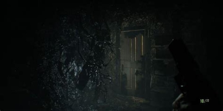 Resident Evil 7: How to Kill Molded Easily