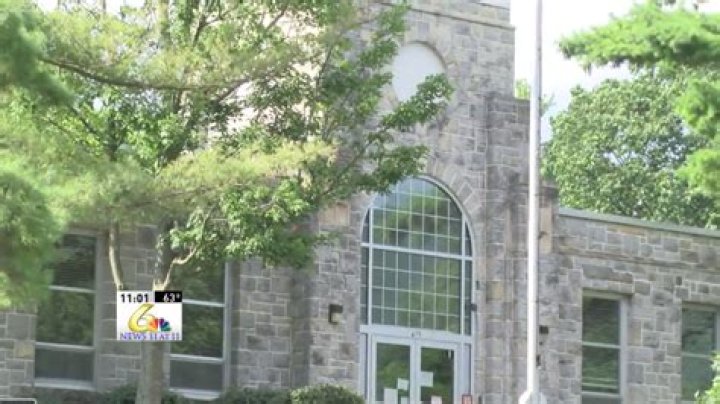 Residents and students speak out about Lemont Elementary school closure