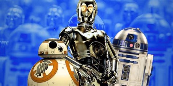Rian Johnson Hid a Classic Star Wars Trope Using BB-8 in 'The Last Jedi'