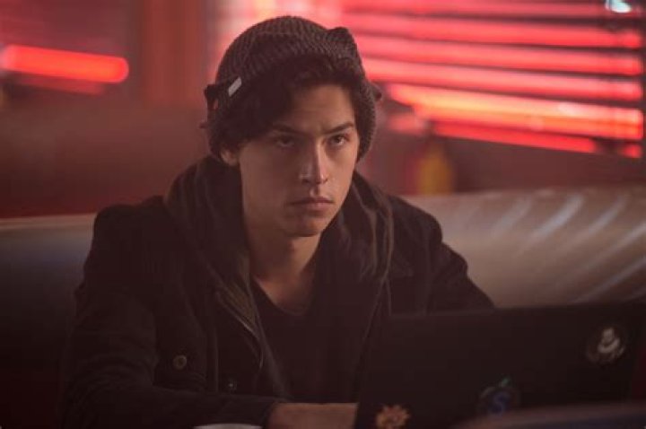 Riverdale’s Jughead is no longer asexual, and that’s a problem for fans