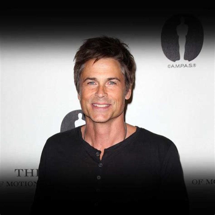 Rob Lowe - Bio, Age, Net Worth, Salary, Height, Married, Nationality, Body Measurement, Career