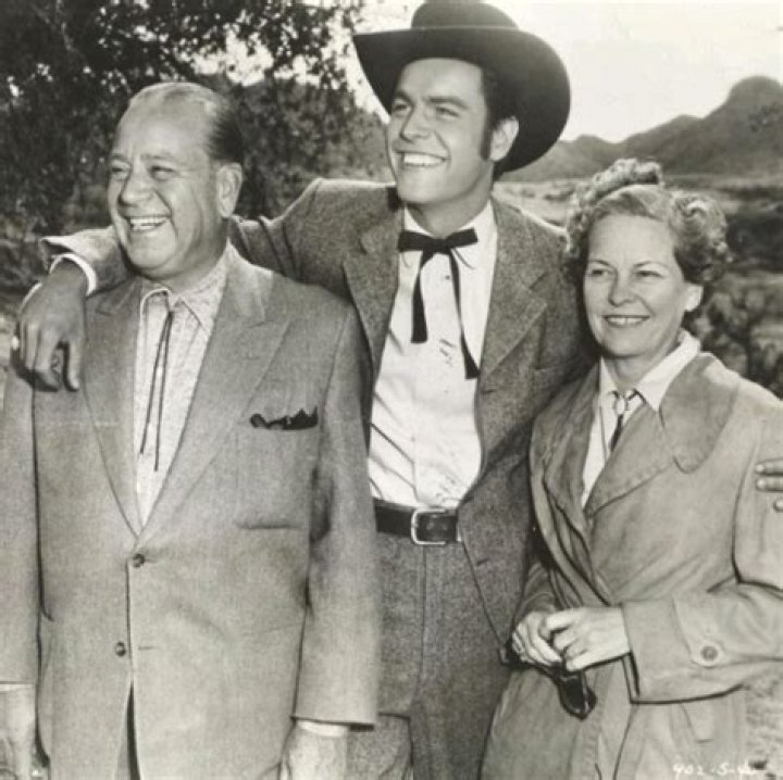 Robert John Wagner Sr.: Where Is Robert Wagner’s Father Now?