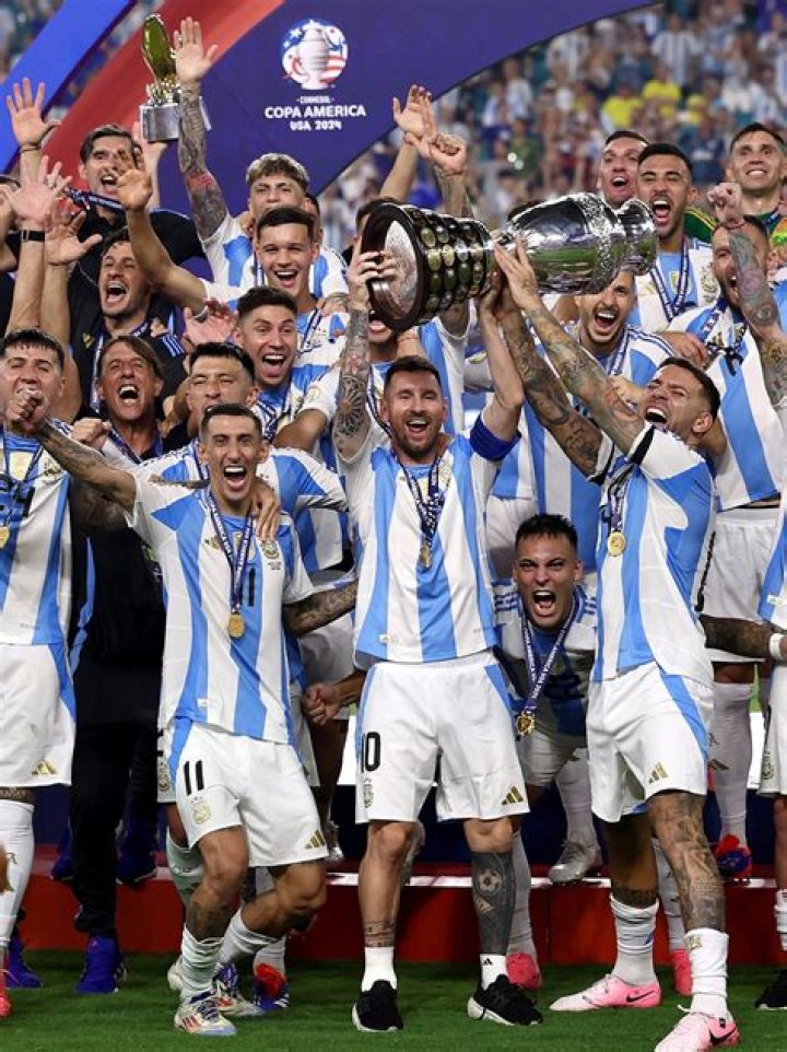 Rodrigo DE PAUL talks Argentina Copa America, Lionel MESSI’s comments