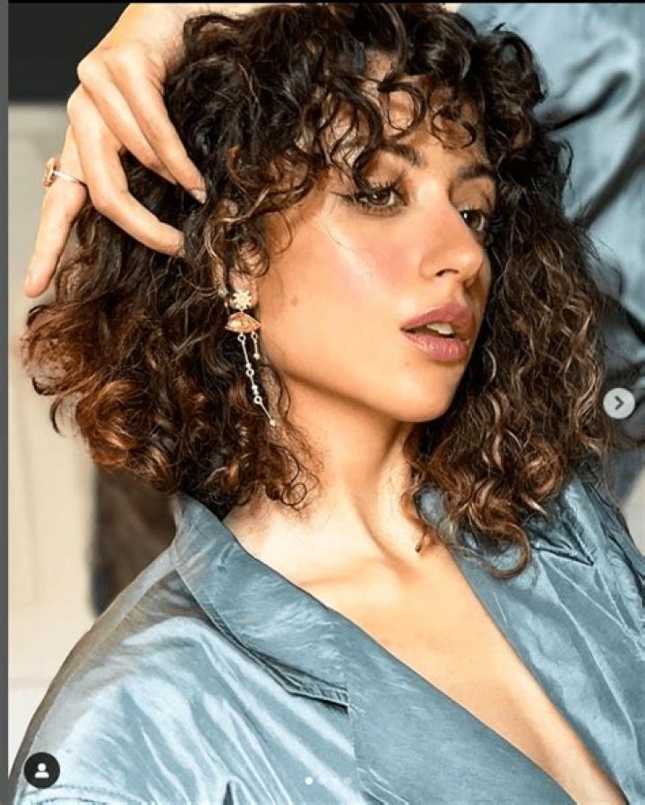 Rosaline Elbay: 9 Facts About the Kaleidoscope Actress
