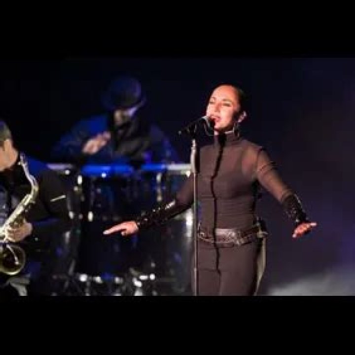 Sade Adu Net Worth 2024