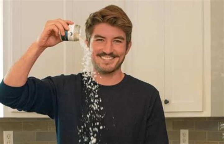 Salt Hank Net Worth | Age, Height, Weight, Dating And More
