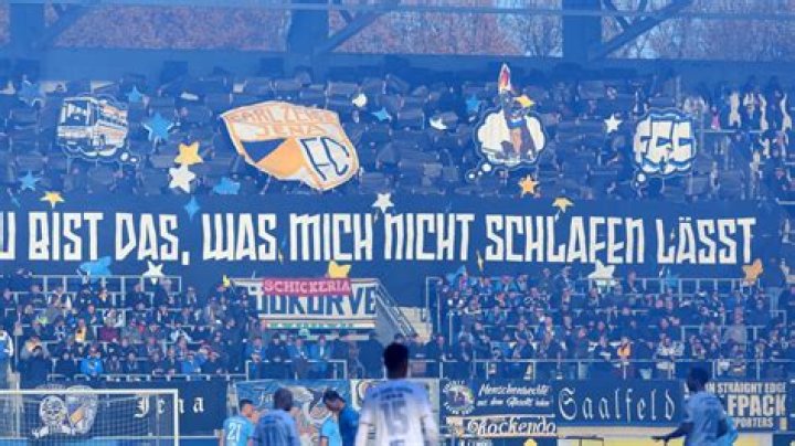Schlaflos in Jena – 11FREUNDE