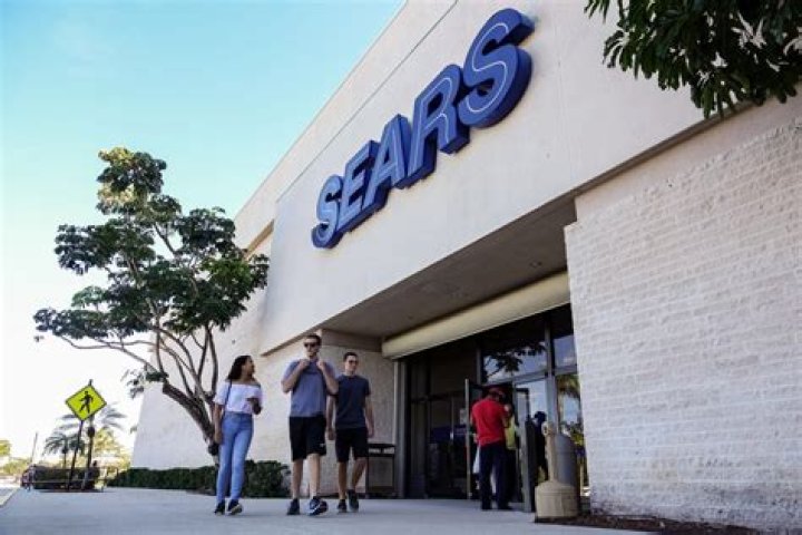 	Sears to close store at Town Center at Boca Raton mall	