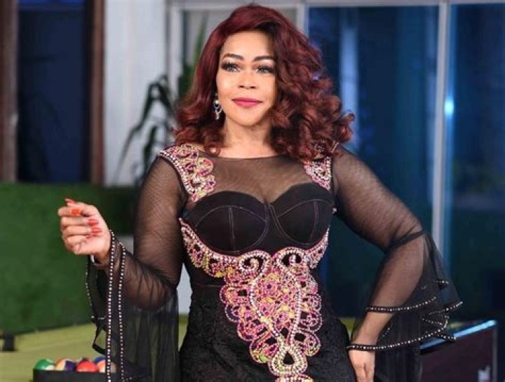 Shaffy Bello Biography, Age, Net Worth, Husband, Son