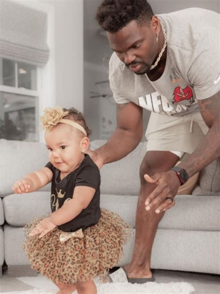 SHAQUIL BARRETT ON “DAILY BATTLE” SINCE DEATH OF TWO-YEAR-OLD DAUGHTER ARRAYAH