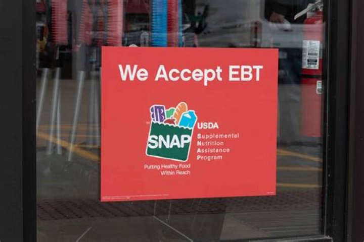 Smith’s Grocery Stores Now Accepting EBT Cards For Curbside Pickup
