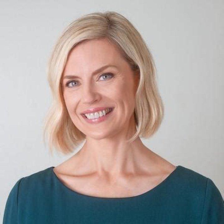 Stacey Horst Bio, Age, Height, Husband, Kids, Salary, KCCI 8