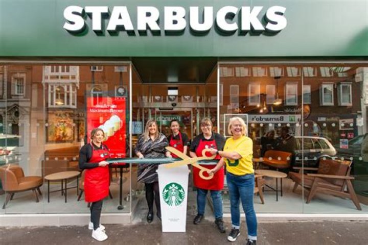 	STARBUCKS OPENS NORTH DADE SITE	