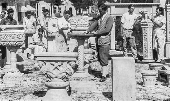 	STATUE HONORS MIZNER FOR HIS VISION OF FUTURE BOCA RATON	