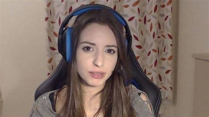 Sweet Anita roasts 