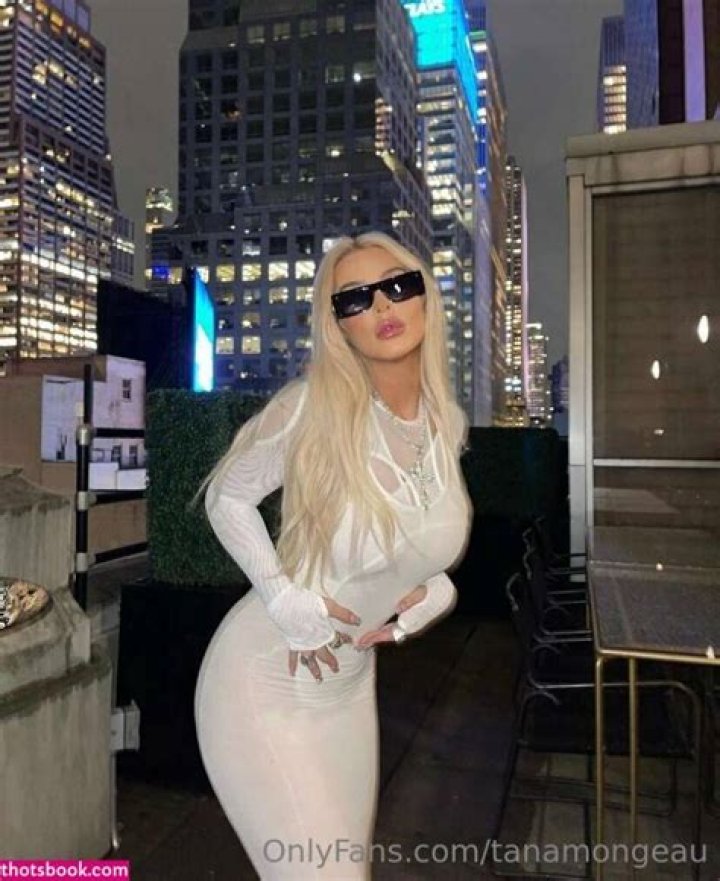 Tana Mongeau disgusts fans with 
