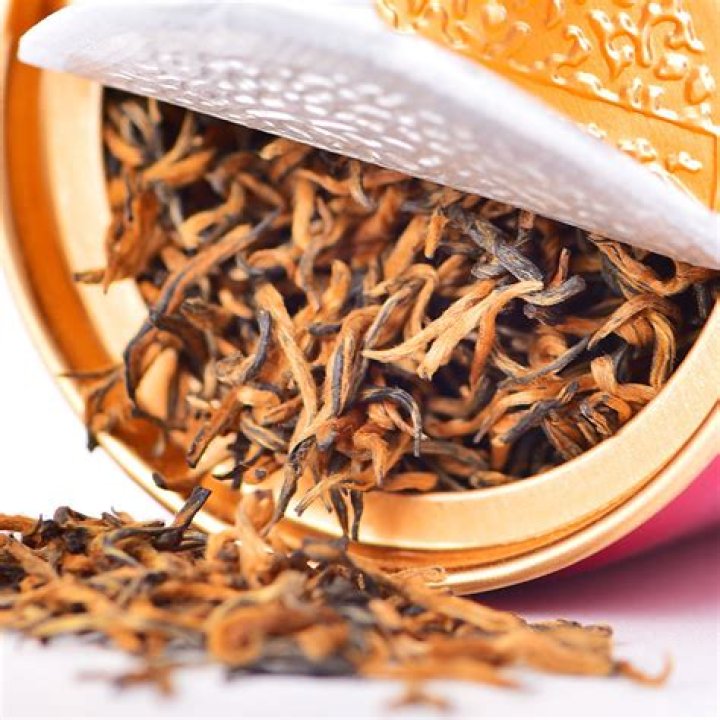 Tenfu's tea-off aims for HK$1.6b