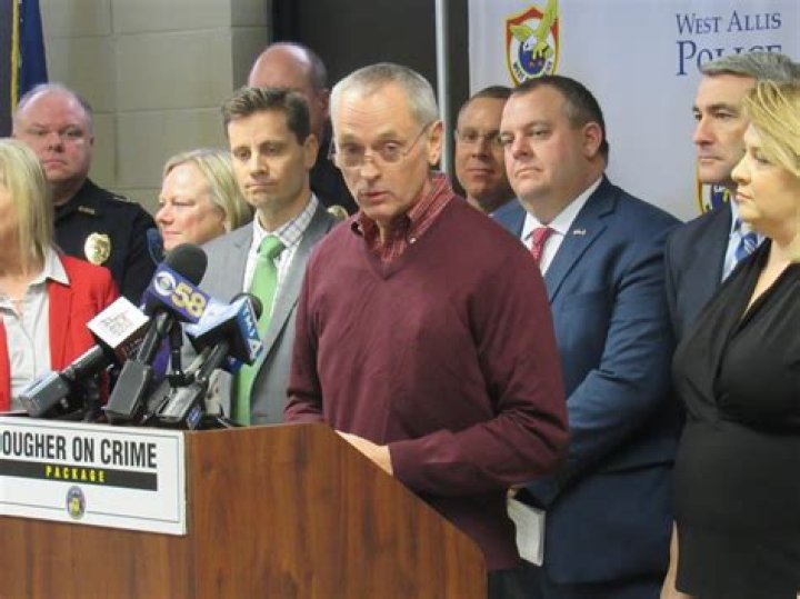 Theft at laundromat leaves owner wanting prosecutors to be tougher on crime; DA responds
