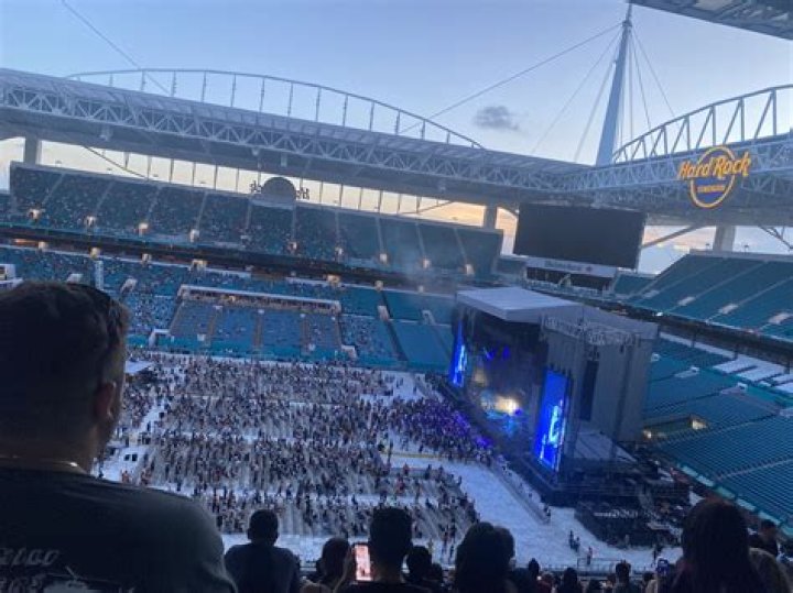 	Ticket alert: Beyoncé, Jay-Z at Hard Rock Stadium	