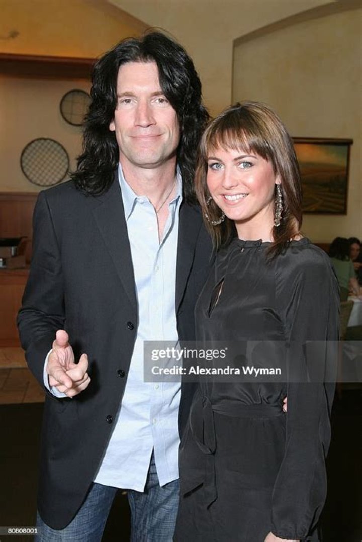 Tommy Thayer Wife: A Deep Dive Into His Personal Life And Relationships