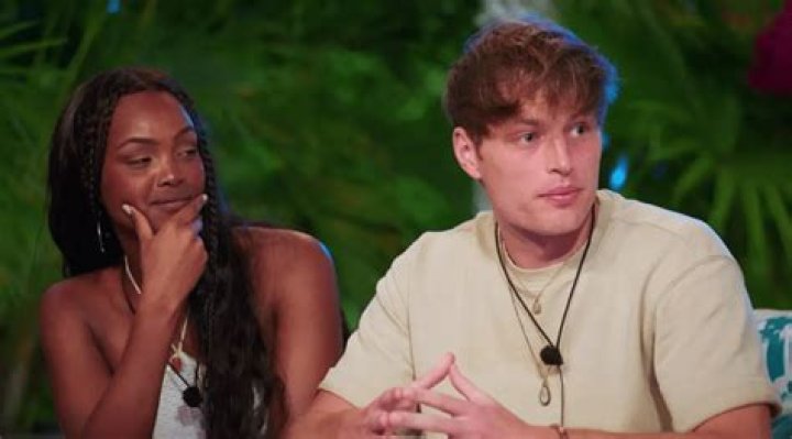 Too Hot To Handle Season 5 Cast Zodiac Signs (And How it Affects Them)