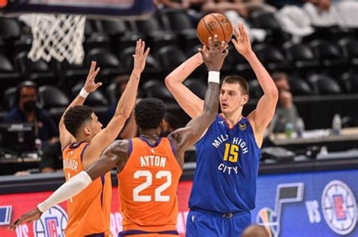 Top 5 passing big men in the NBA
