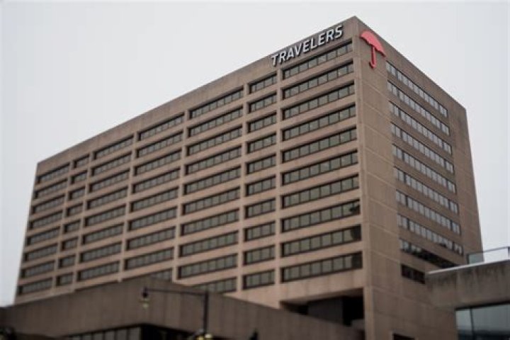 	TRAVELERS ACQUIRES 110 TOWER	