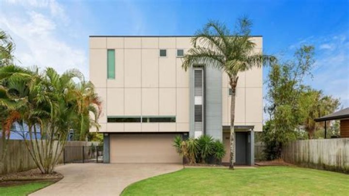 	Tropic Isle home sells for $1.05 million	