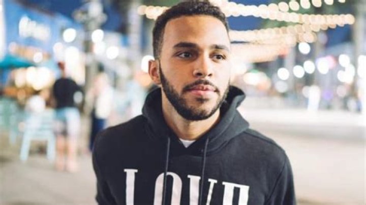 TSM Hamlinz spits fire in Modern Warfare freestyle rap on Twitch