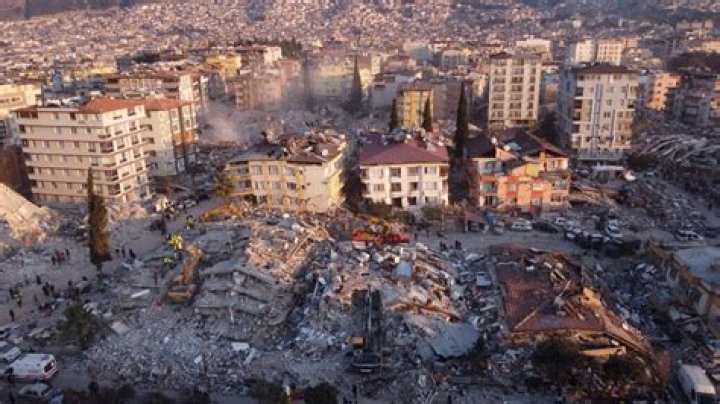 Turkey-Syria earthquake: world’s nations rush to help as death toll rises