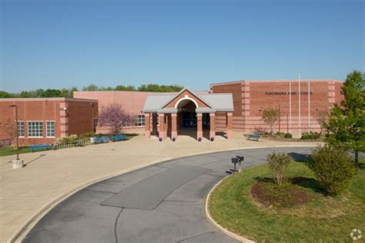 Tuscarora High School - Leesburg