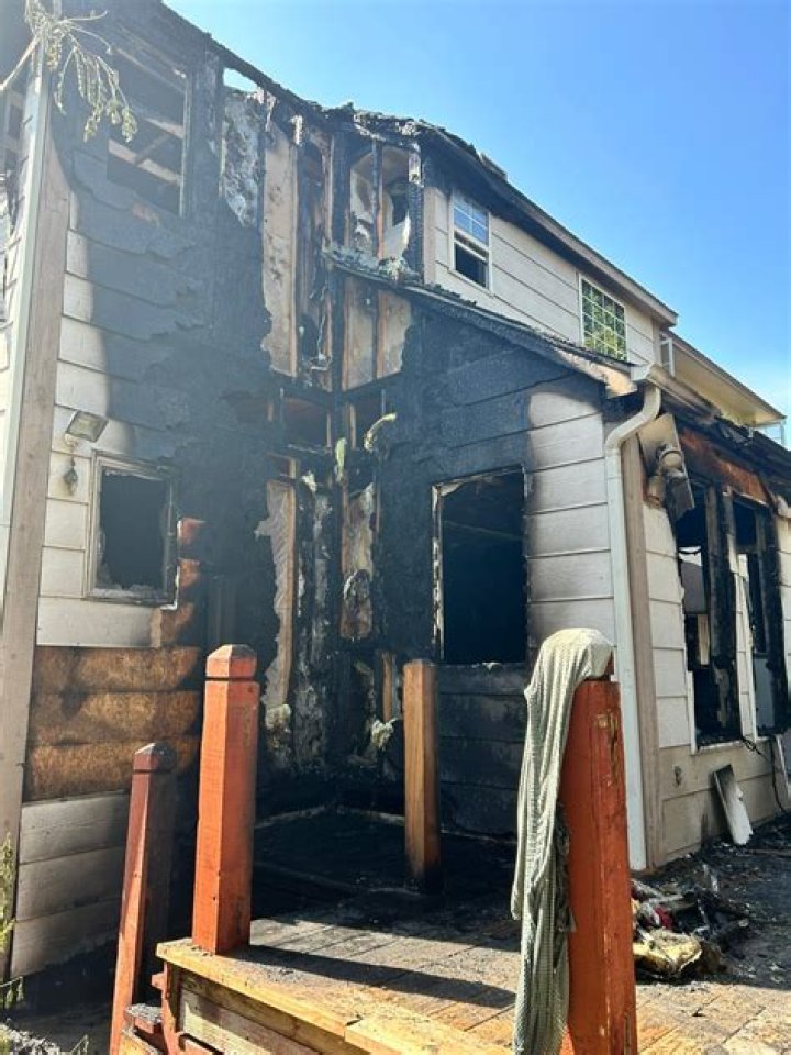 Twitch streamer's house tragically burns down in middle of broadcast