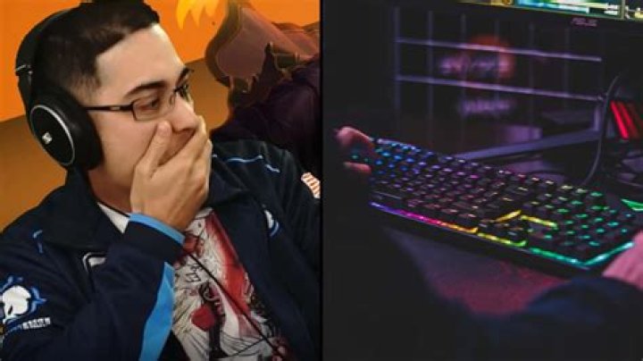 Twitch streamer Xposed smashes keyboard in rage after losing thousands in a single gamble