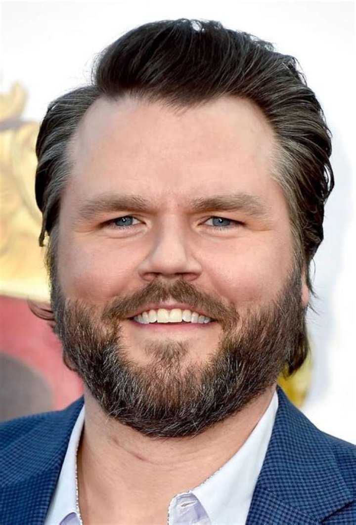 Tyler Labine Biography