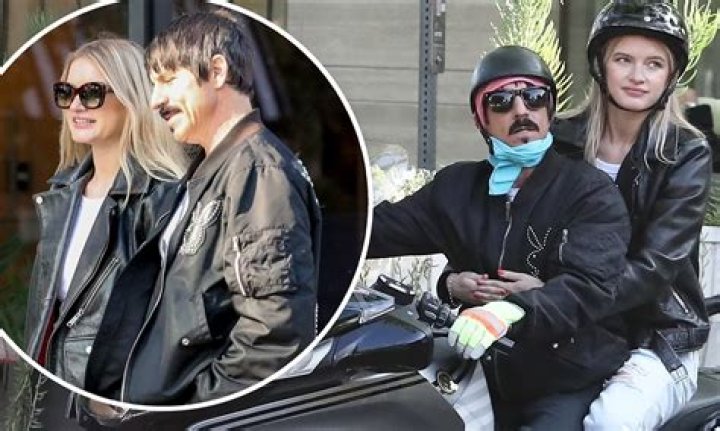 Understanding Anthony Kiedis' Girlfriend: A Deep Dive Into His Relationships