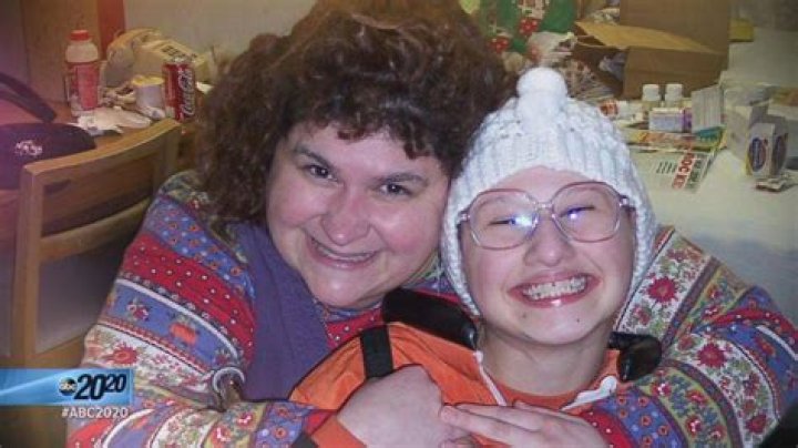 Understanding The Complex Relationship: Gypsy Rose's Mother And Their Journey Through Struggles