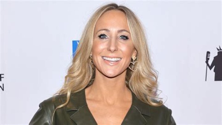 Unveiling Nikki Glaser's Height: Uncovering Surprising Insights