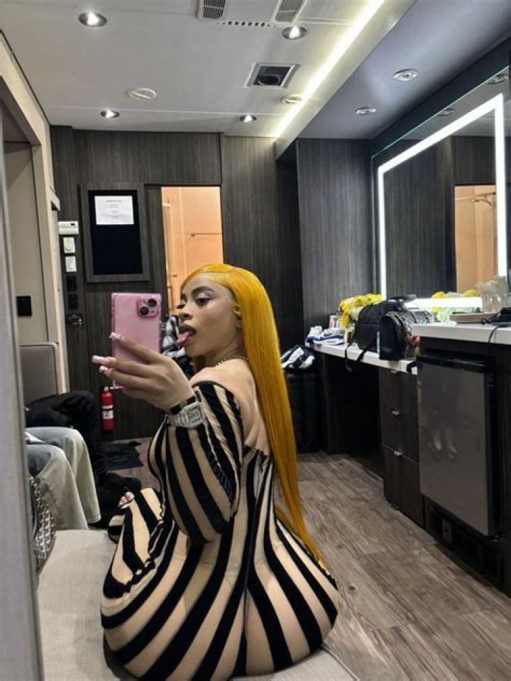 Unveiling The Allure: Ice Spice Nude And Her Rising Stardom