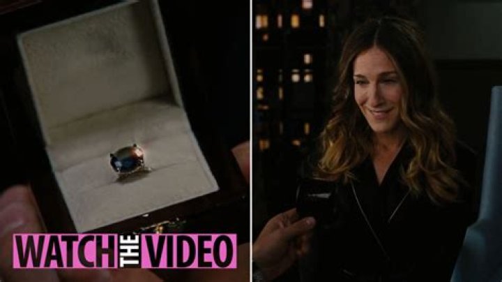 Unveiling The Allure Of The Carrie Bradshaw Ring In Season 1