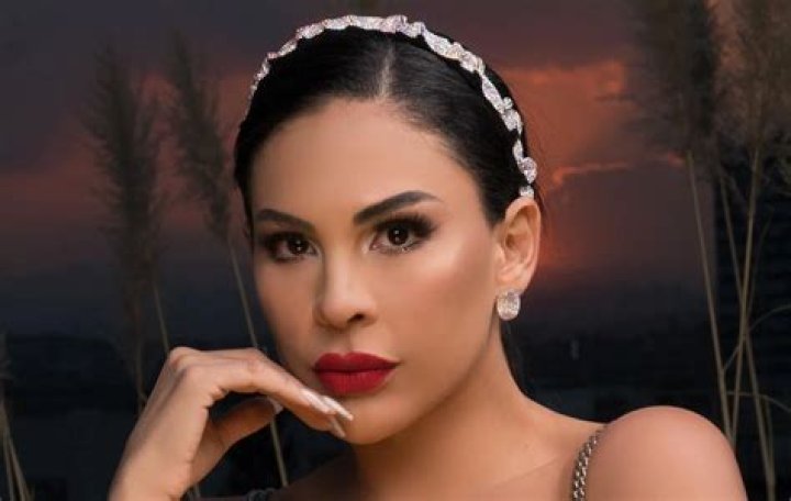 Unveiling The Enigma Of Tefi Valenzuela: A Complete Guide