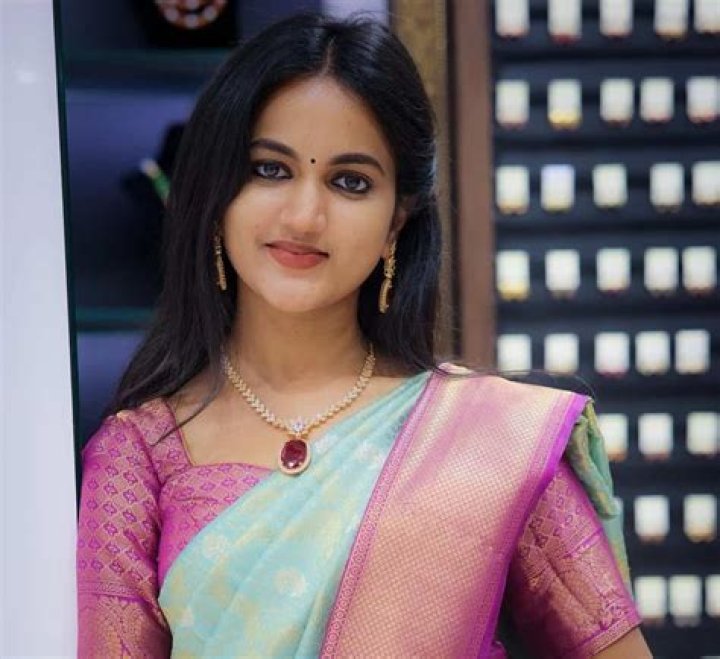 Unveiling The Enigma: The Age Of Actress Madhu